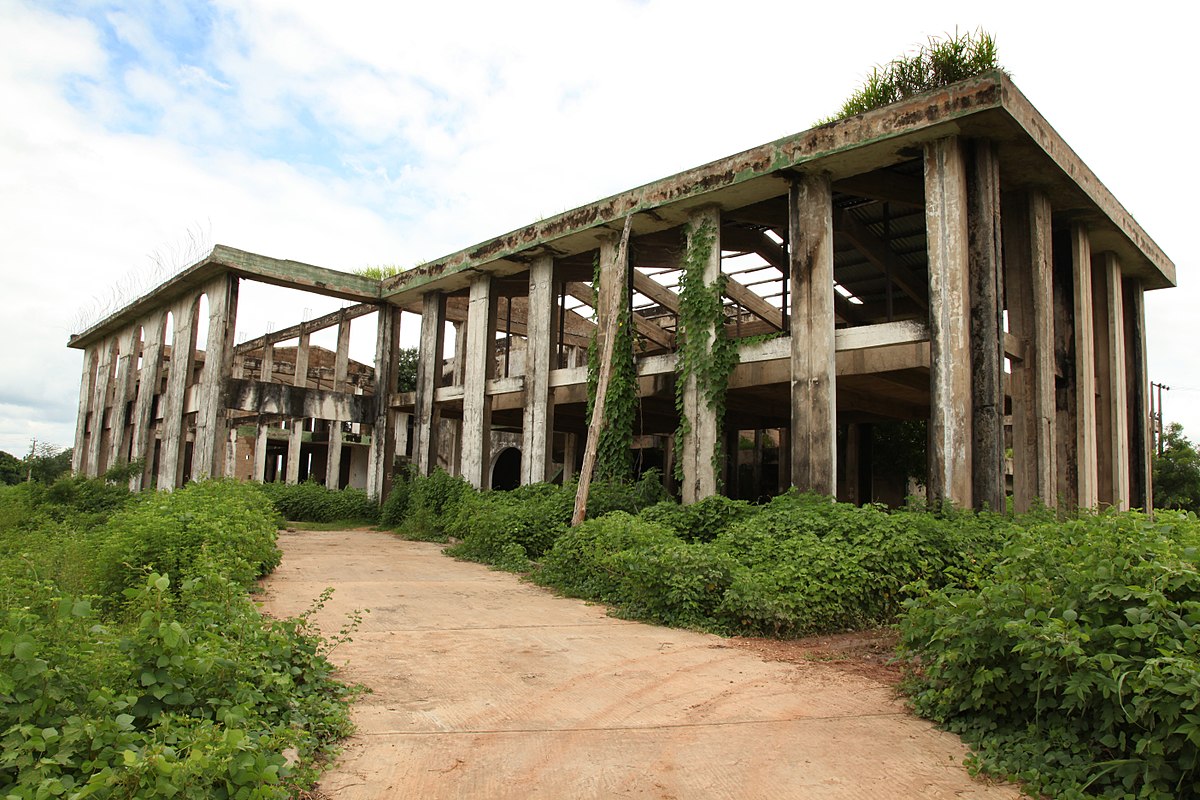 Abandoned project sight based on high cost of building materials