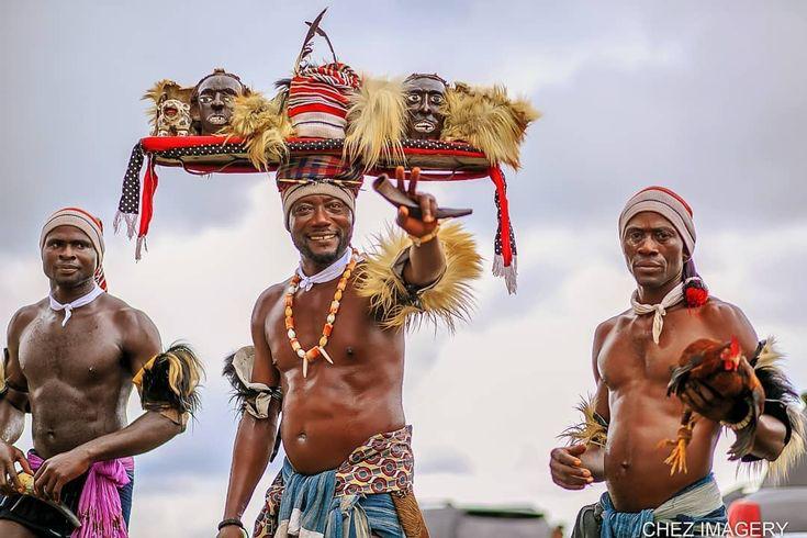 Hefty Chest – Dancing Men
